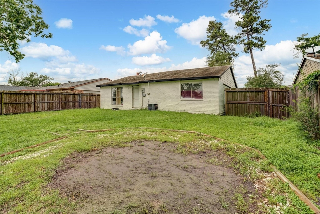 14618 Flair Drive - Photo 32