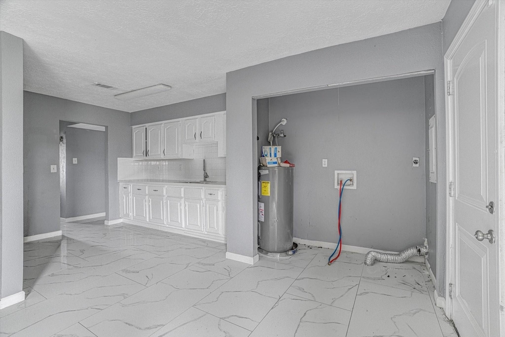 14618 Flair Drive - Photo 9