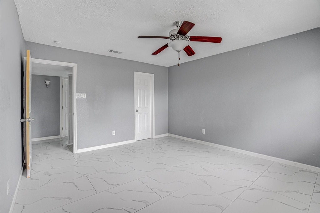 14618 Flair Drive - Photo 16