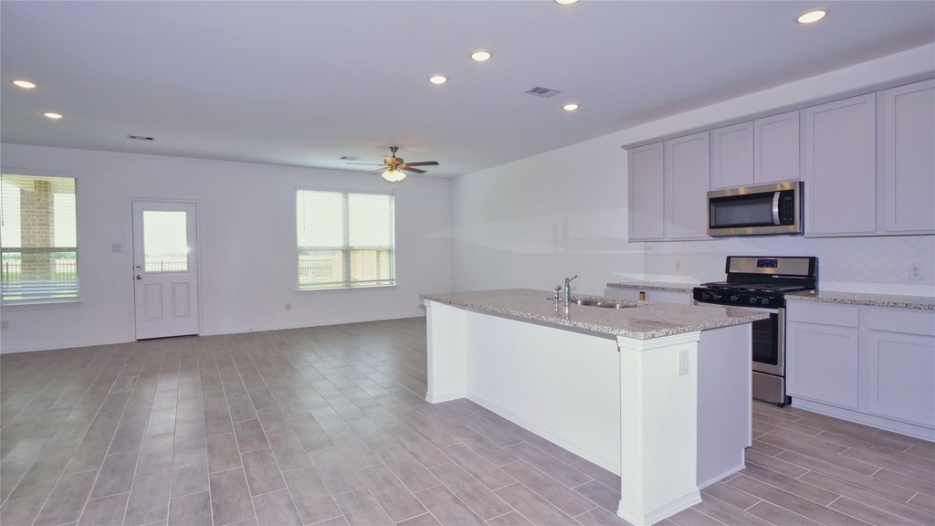 5735 Aurora Greens Lane - Photo 4