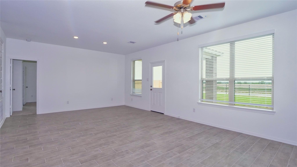 5735 Aurora Greens Lane - Photo 7