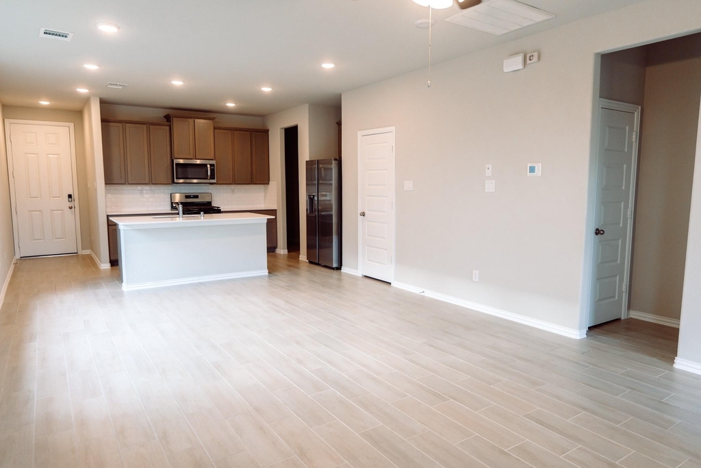 27015 Bel Air Point Lane - Photo 7