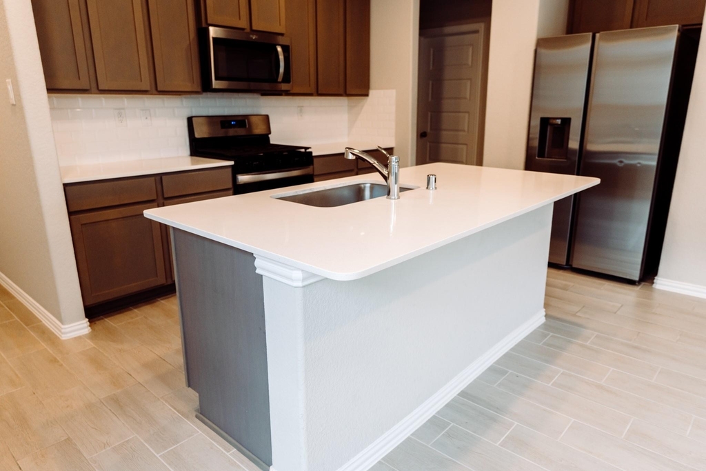 27015 Bel Air Point Lane - Photo 2