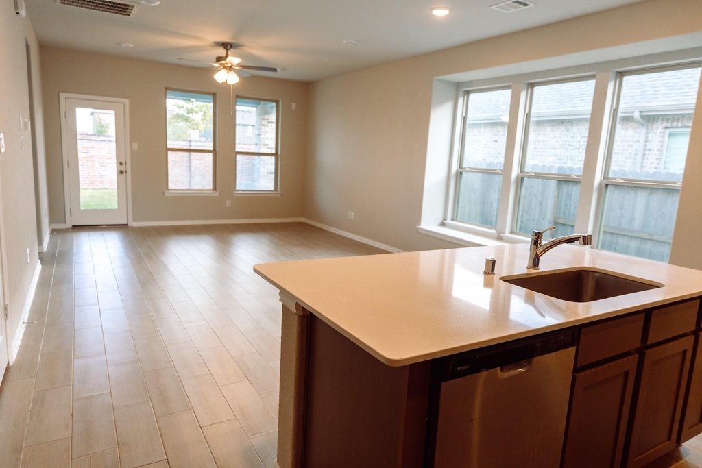 27015 Bel Air Point Lane - Photo 5
