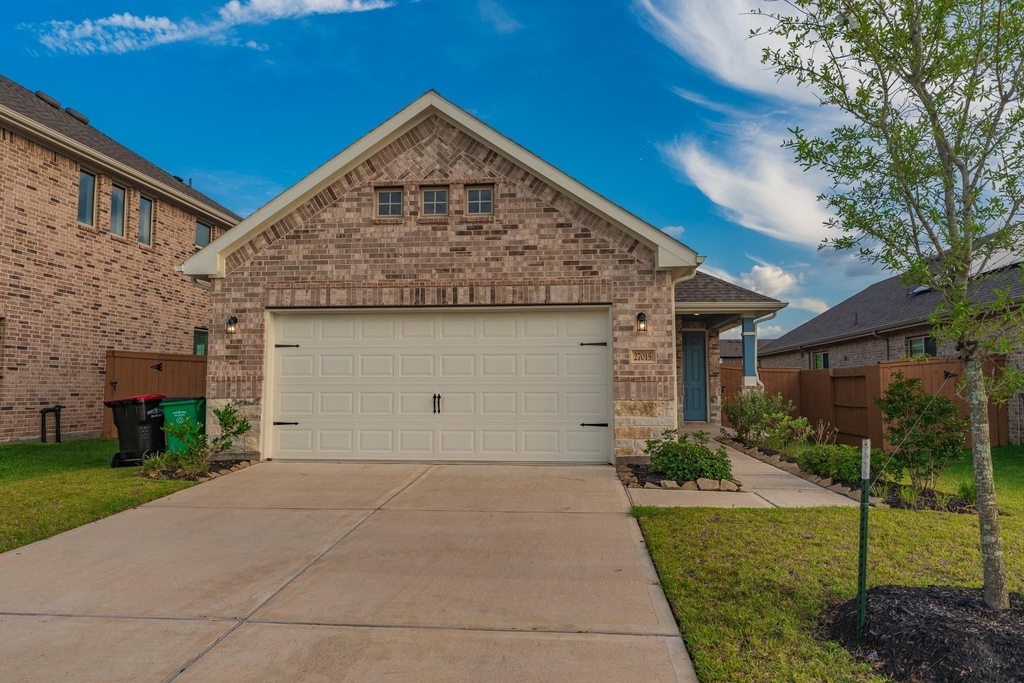 27015 Bel Air Point Lane - Photo 0