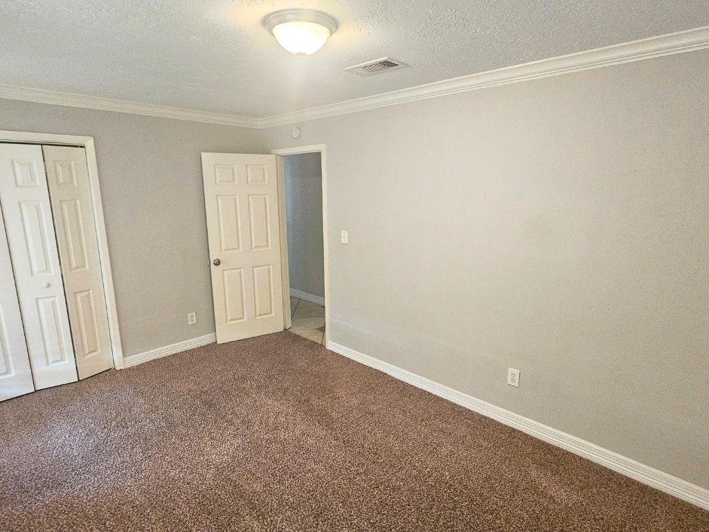 9526 Golden Wood Lane - Photo 12