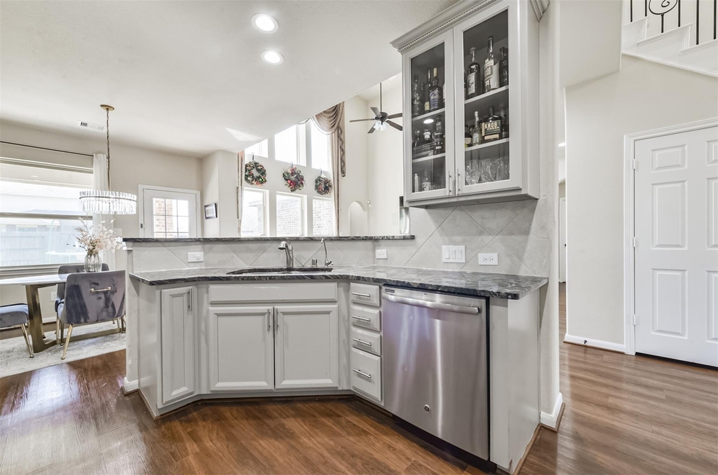 19027 Bowden Harbour Drive - Photo 6