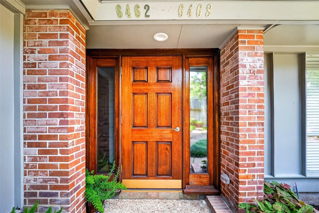 6466 Bayou Glen Road - Photo 2