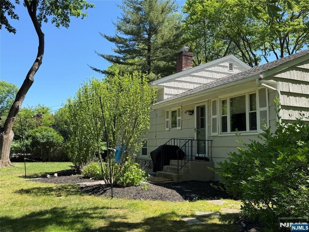 3 Spruce - Photo 17