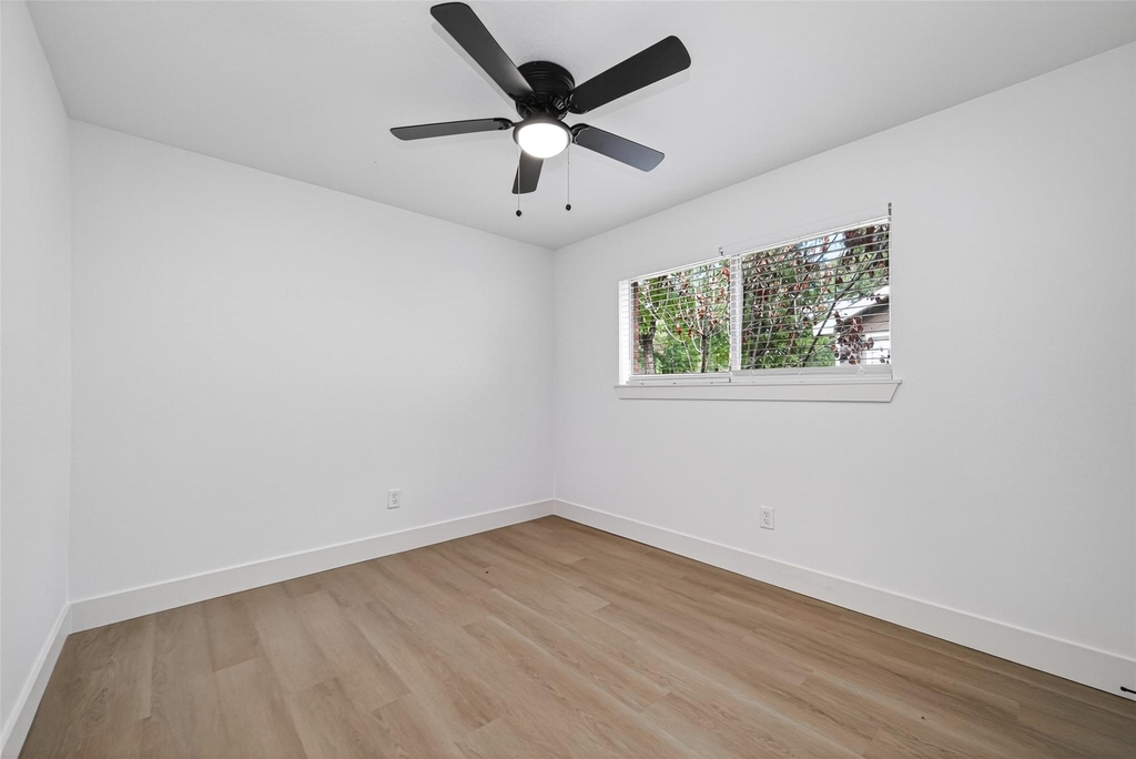 1834 Shadow Rock Drive - Photo 24