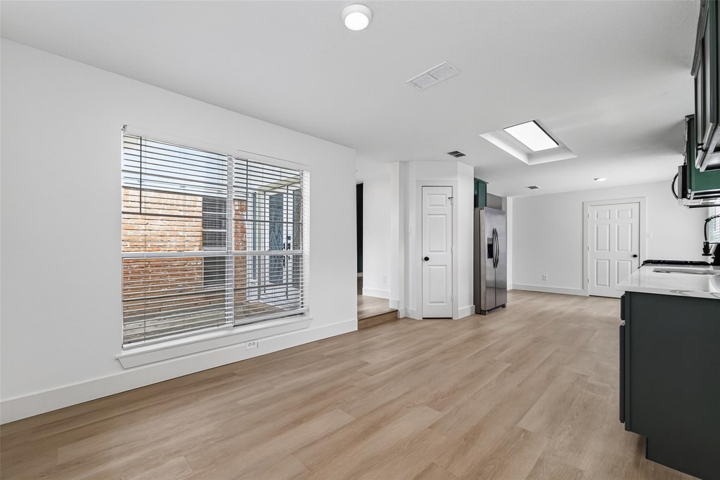 1834 Shadow Rock Drive - Photo 8