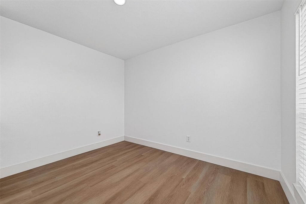 1834 Shadow Rock Drive - Photo 7