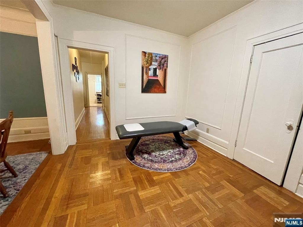 22 Saint Lukes - Photo 8