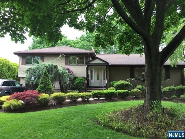 212 Delmar - Photo 0