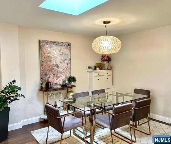 99 Teaneck - Photo 3