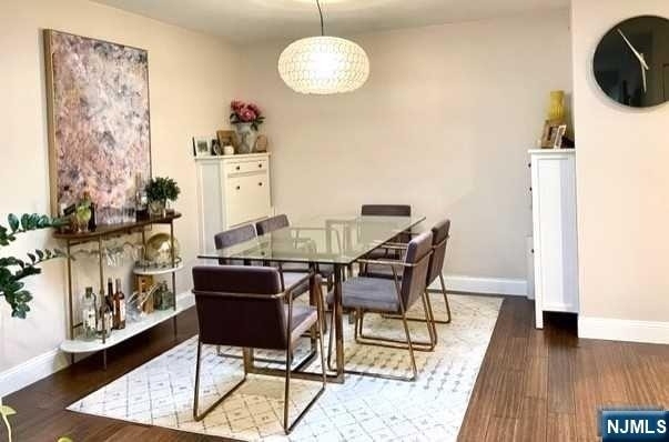 99 Teaneck - Photo 4