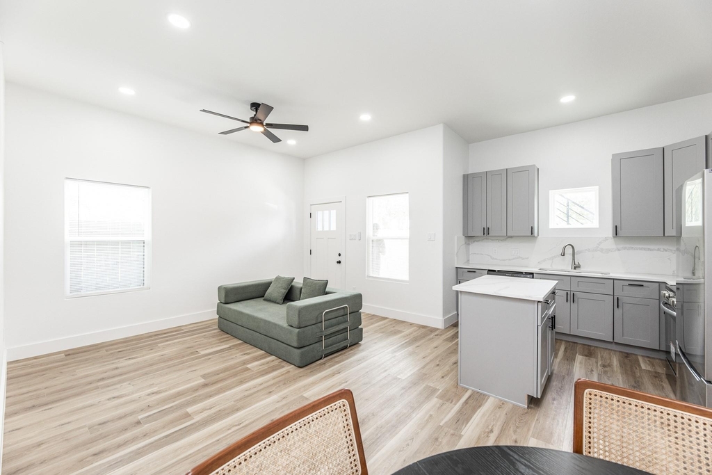 9727 Stedman Street - Photo 12