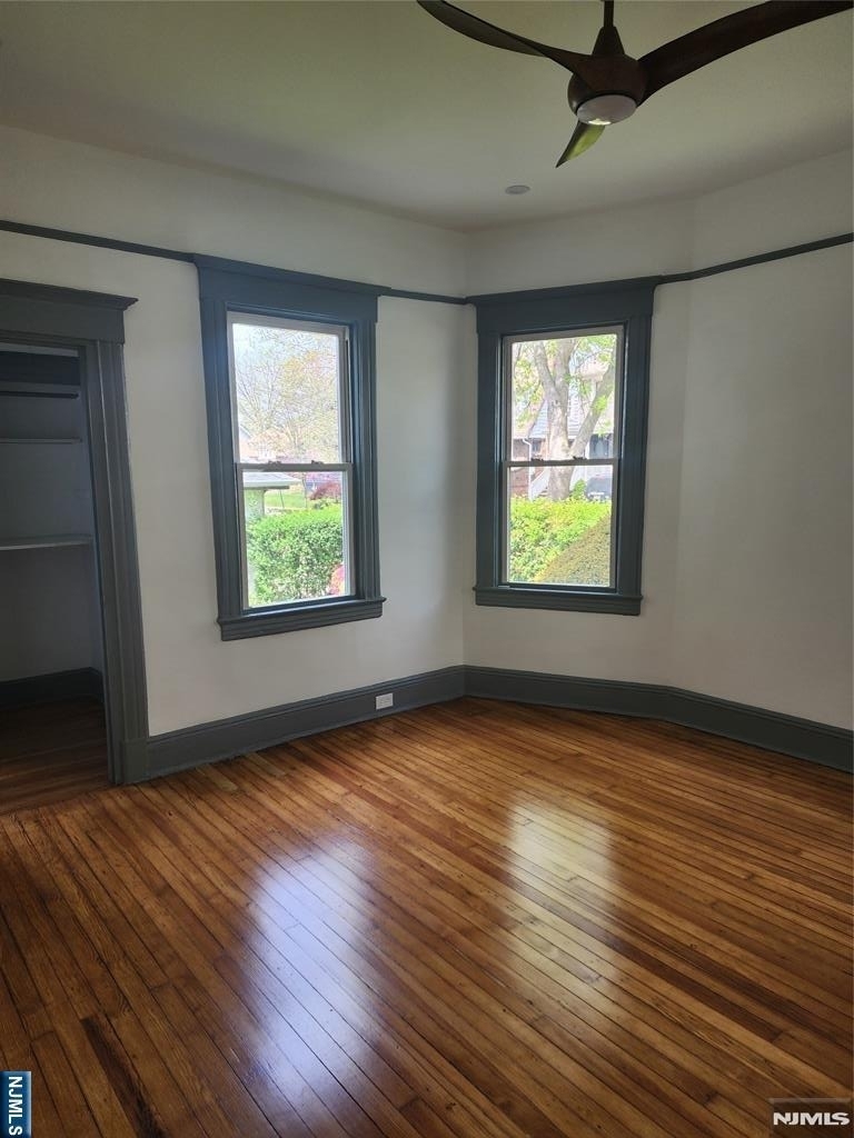 32 Euclid - Photo 8