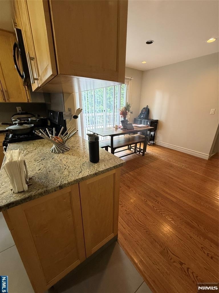 730 Floyd - Photo 10