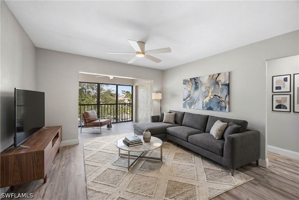 228 Fox Glen Drive - Photo 3