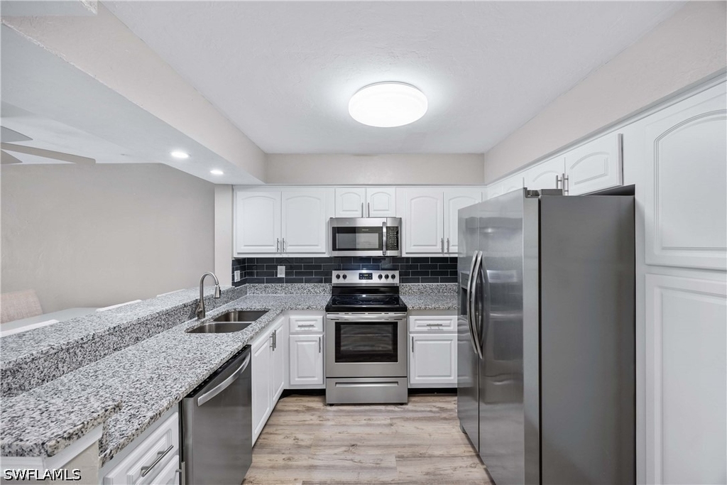 228 Fox Glen Drive - Photo 5