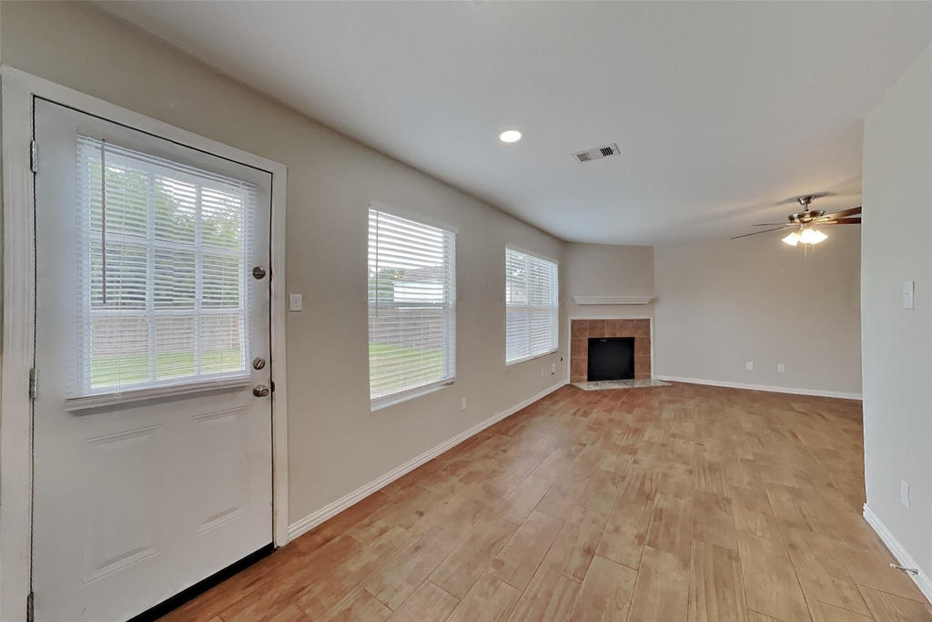 16960 Wren Hill Street - Photo 4