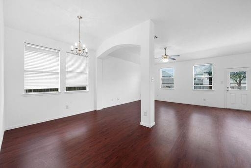 2307 Shady Tree Ln - Photo 2