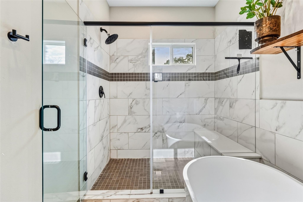 5202 Pinemont Creek Lane - Photo 10