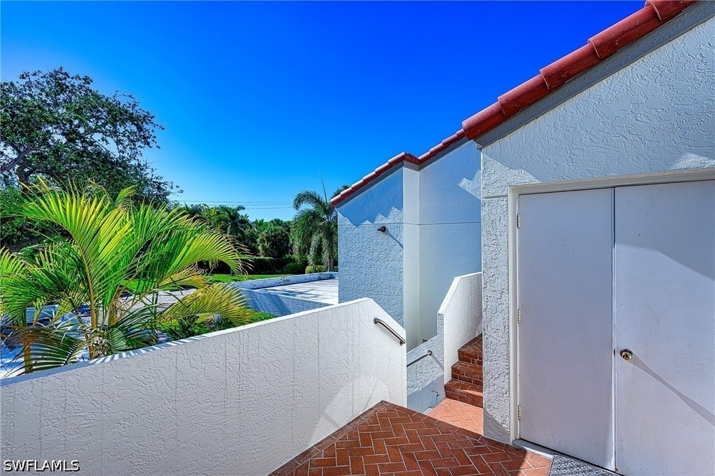 613 Beachwalk Circle - Photo 5
