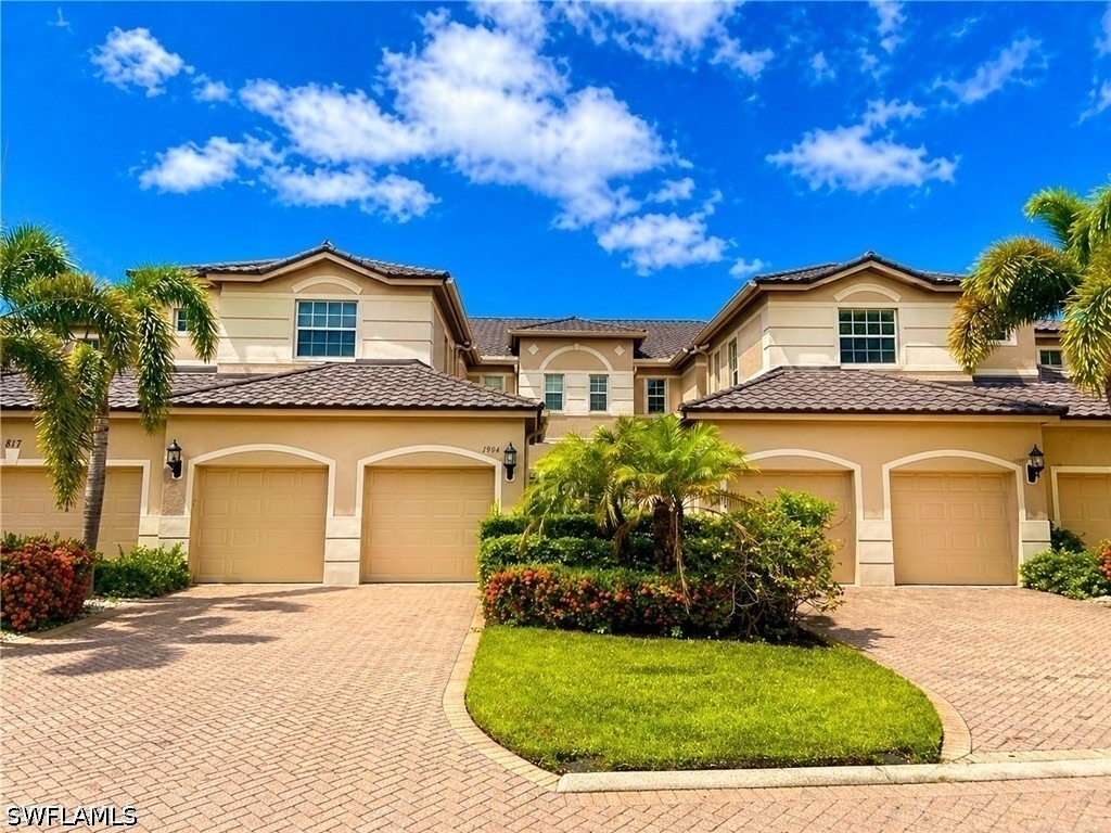 817 Regency Reserve Circle - Photo 0