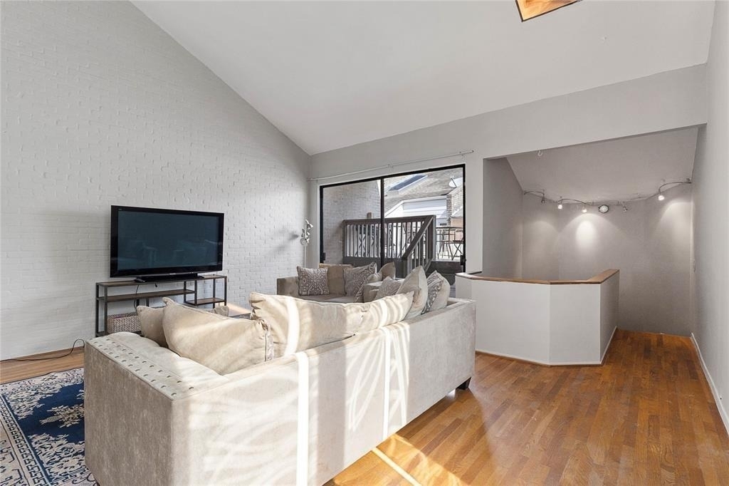 3022 Baldwin Street - Photo 5