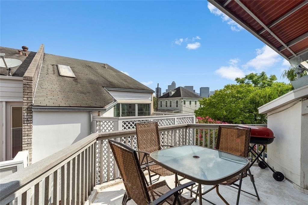 3022 Baldwin Street - Photo 18