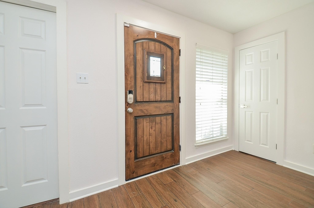 3722 Brier Gardens Drive - Photo 14