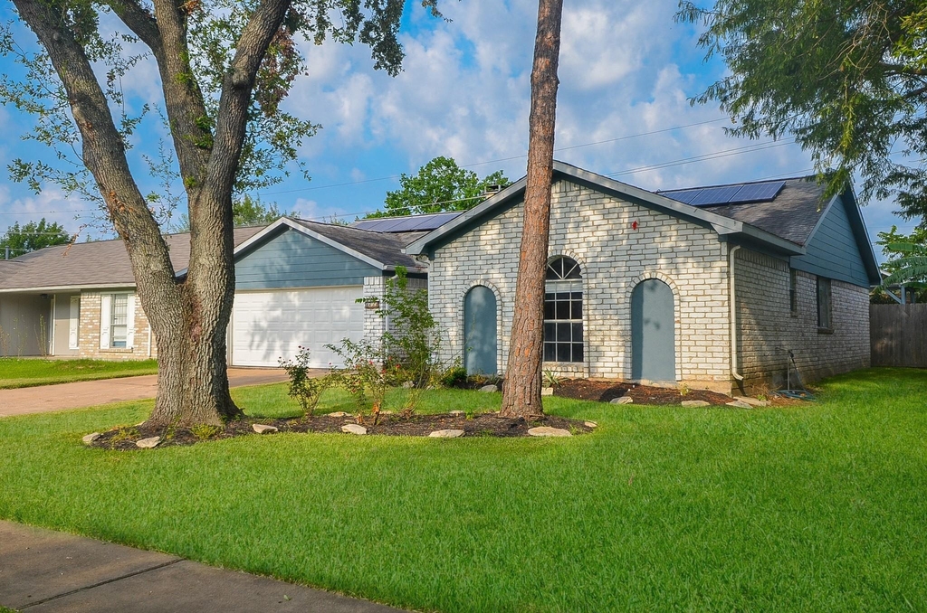 3722 Brier Gardens Drive - Photo 38