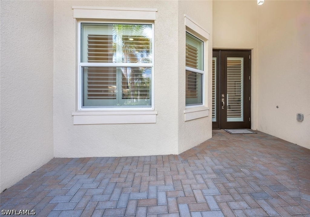 28496 Burano Drive - Photo 2