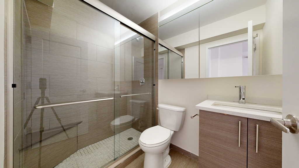 401 E 34th St - Photo 3