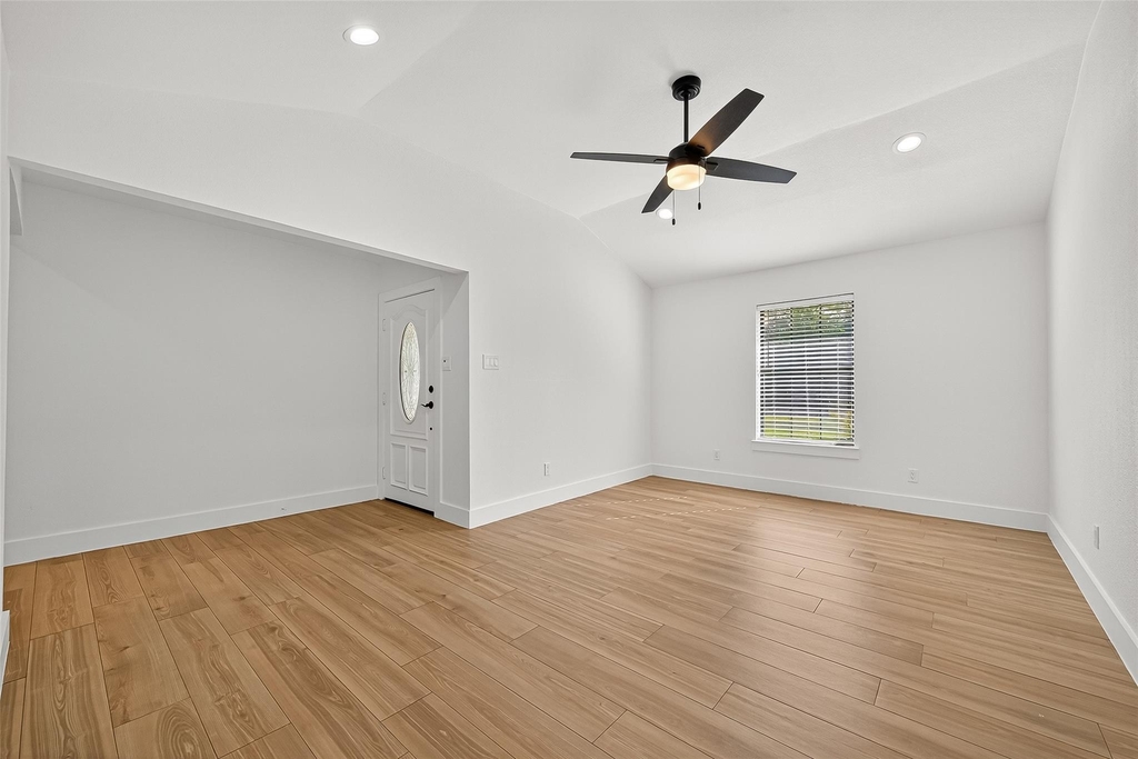 11507 Oak Valley Drive - Photo 8