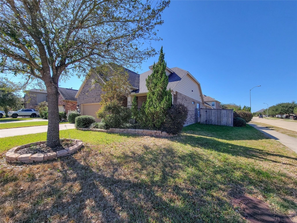 4102 Astoria Manor Lane - Photo 2