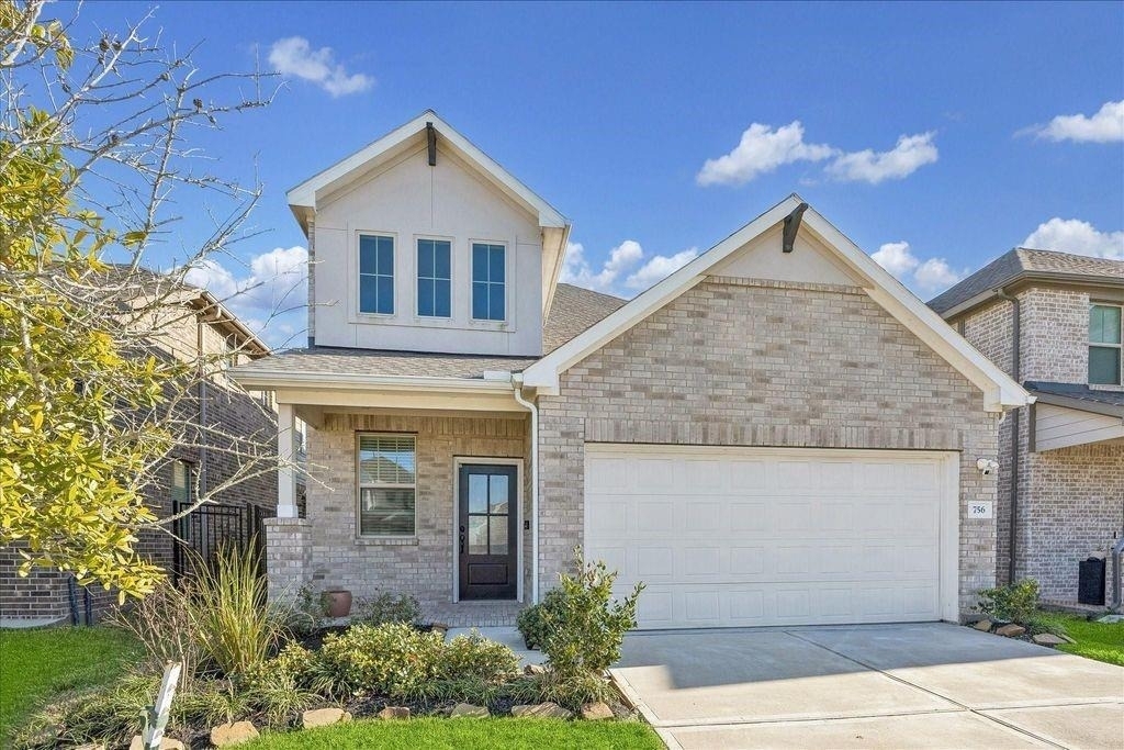 756 Lake Lacosta Dr - Photo 0