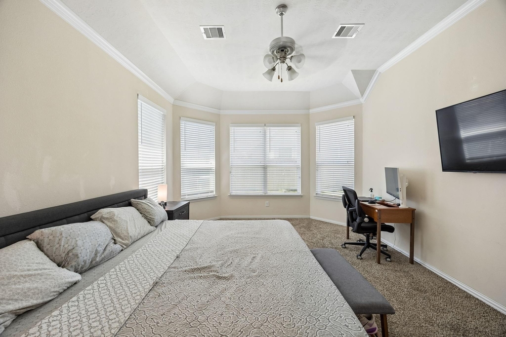 24631 Forest Hiker Court - Photo 12