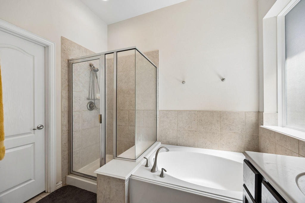 24631 Forest Hiker Court - Photo 14