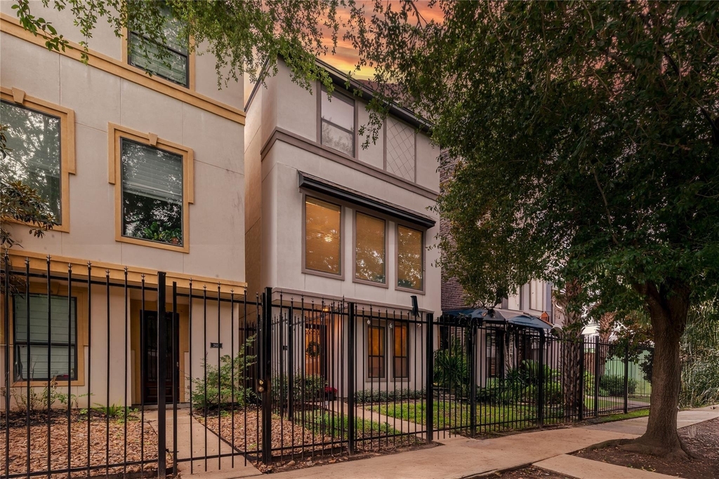 2808 St Emanuel Street - Photo 0