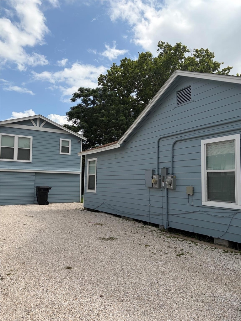 1026 Kern Street - Photo 1