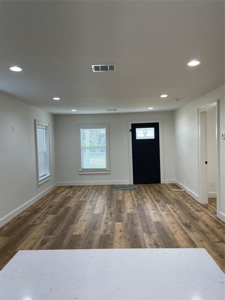 1026 Kern Street - Photo 4