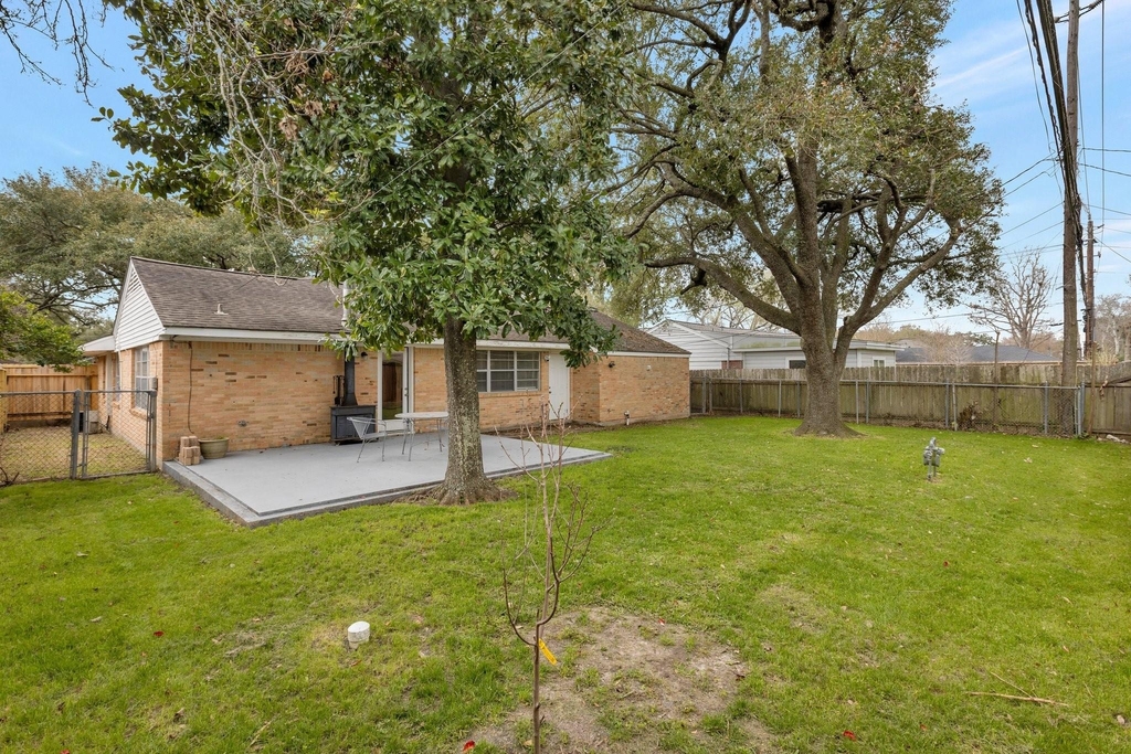 4750 Sanford Road - Photo 12