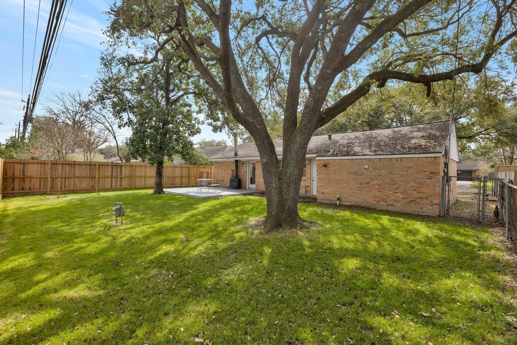 4750 Sanford Road - Photo 14