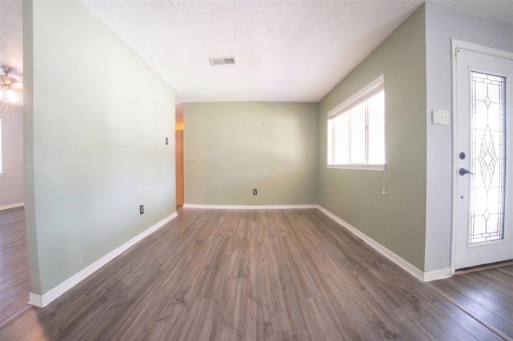 4904 Meadow Lark Lane - Photo 4