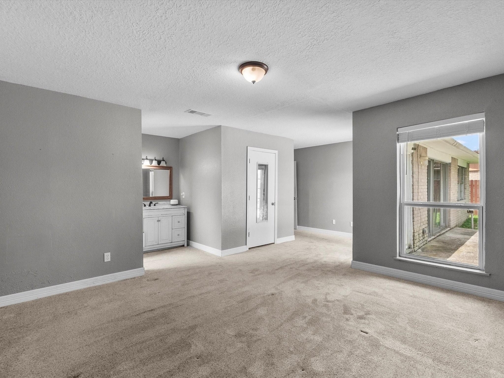 11731 Flushing Meadows Drive - Photo 16