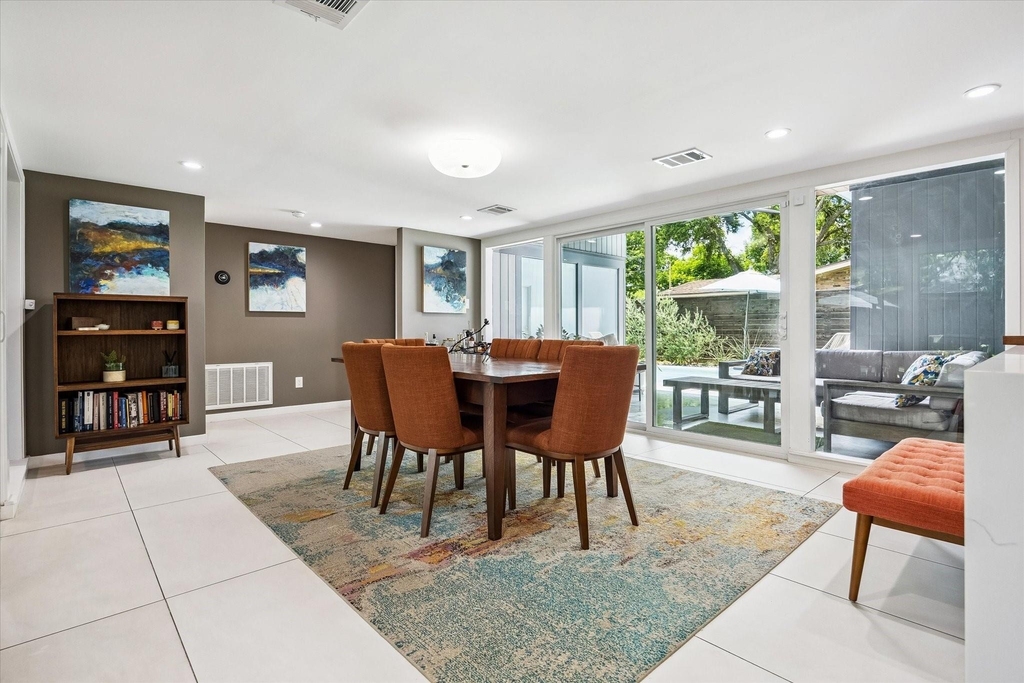9769 Oak Point Drive - Photo 12