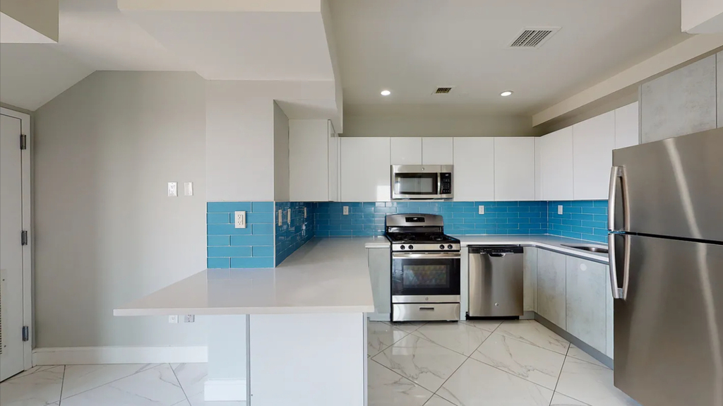 177-30 Wexford Terrace - Photo 3